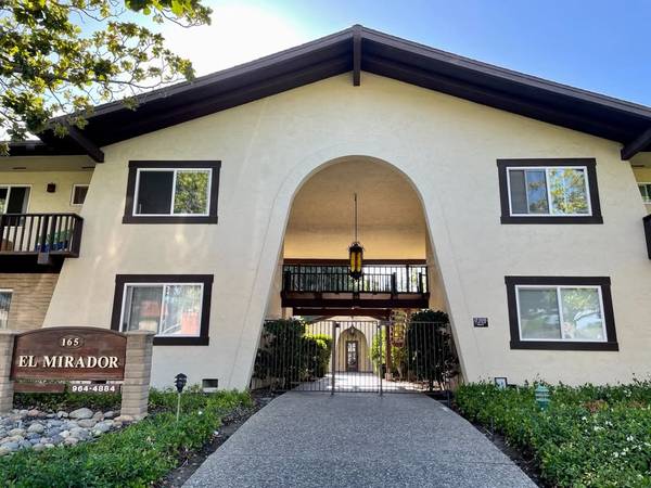 Listing photo 1 of 5