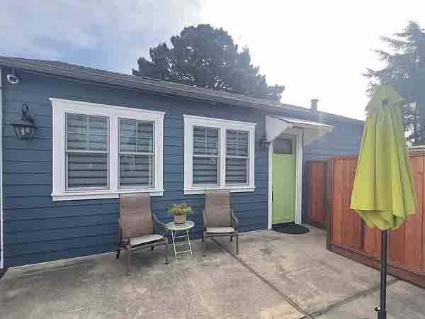 Listing photo 1 of 4