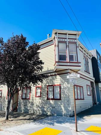 Listing photo 1 of 5