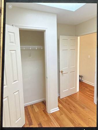 Listing photo 1 of 2