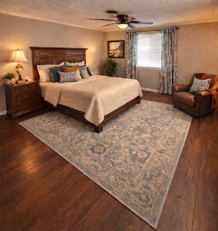 Listing photo 1 of 5