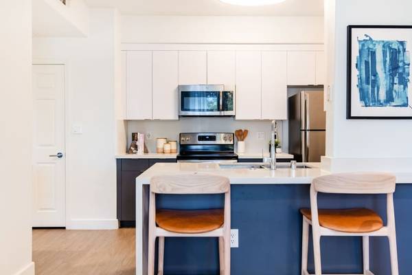 Listing photo 1 of 5