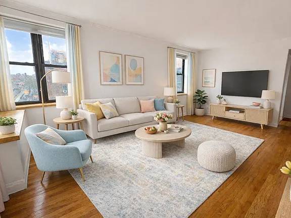 Listing photo 1 of 5