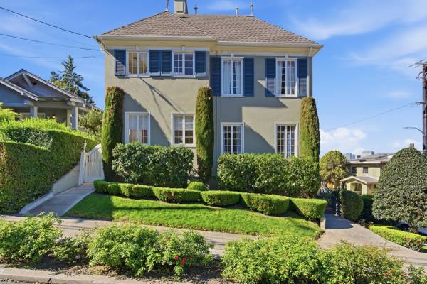 Listing photo 1 of 5