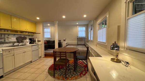 Listing photo 1 of 5