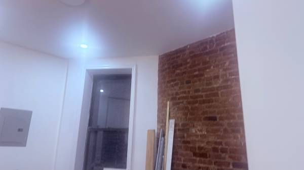 Listing photo 1 of 4