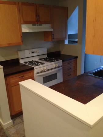 Listing photo 1 of 5