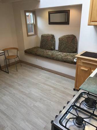 Listing photo 1 of 5