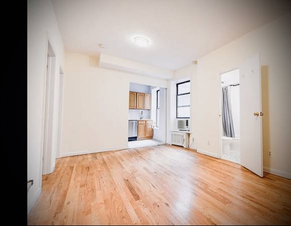 Listing photo 1 of 4