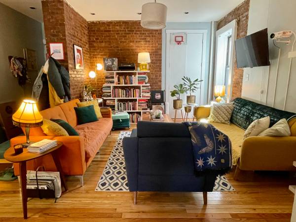 Listing photo 1 of 5