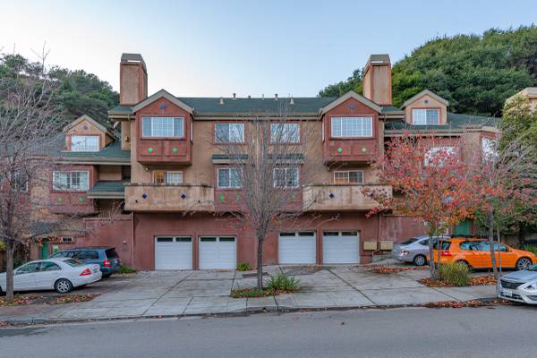 Listing photo 1 of 5