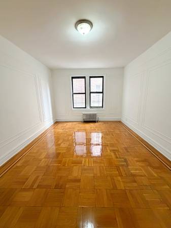 Listing photo 1 of 6