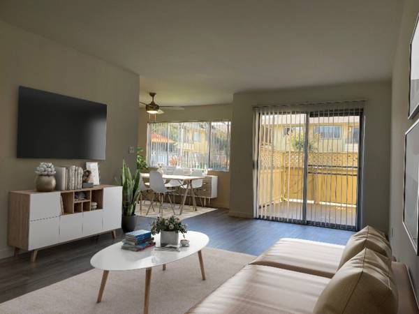 Listing photo 1 of 5