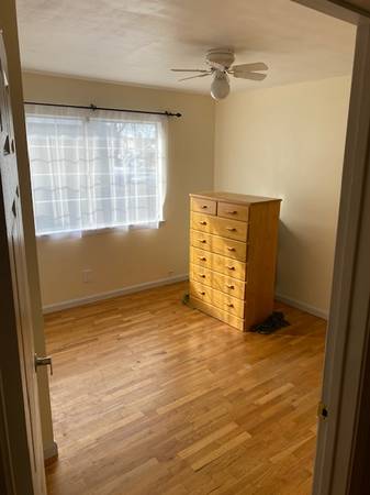 Listing photo 1 of 3