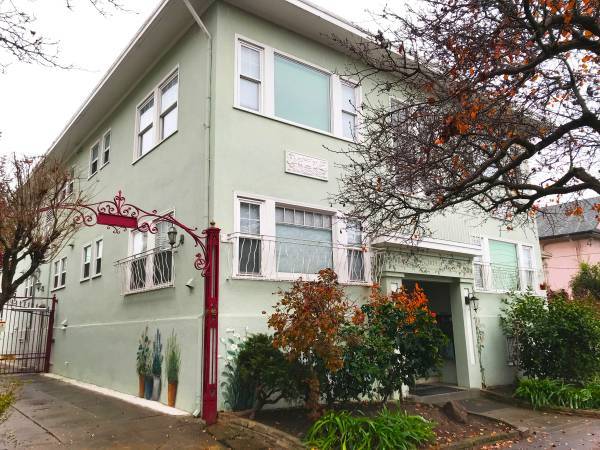 Listing photo 1 of 5