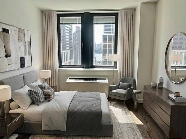 Listing photo 1 of 4