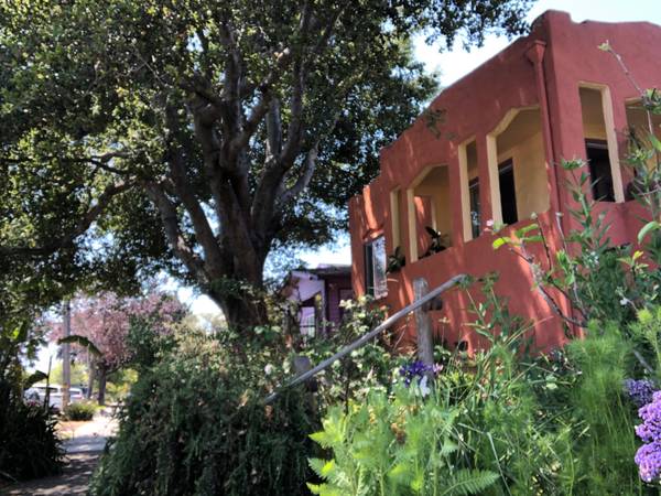 Listing photo 1 of 5