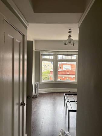 Listing photo 1 of 4