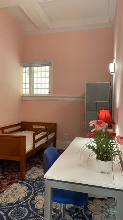 Listing photo 1 of 2