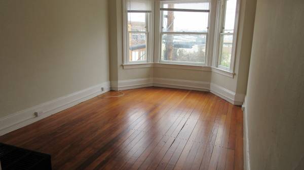 Listing photo 1 of 5