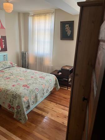 Listing photo 1 of 5