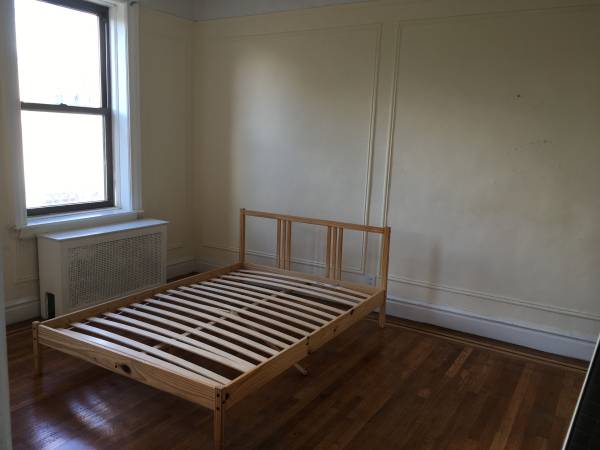 Listing photo 1 of 5