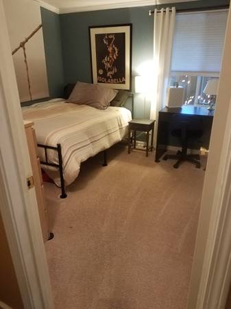 Listing photo 1 of 5