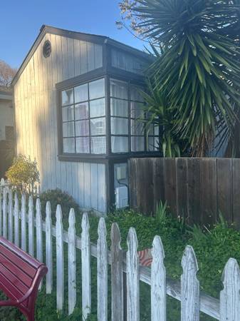 Listing photo 1 of 5