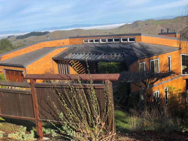 Listing photo 1 of 5