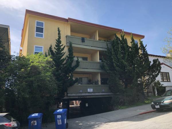 Listing photo 1 of 5