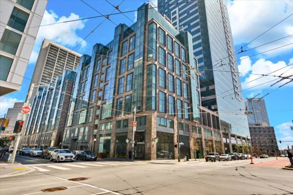 Listing photo 1 of 5