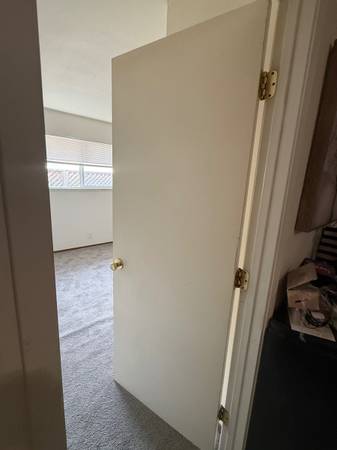 Listing photo 1 of 4