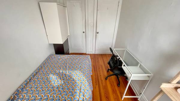 Listing photo 1 of 5