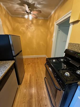 Listing photo 1 of 5