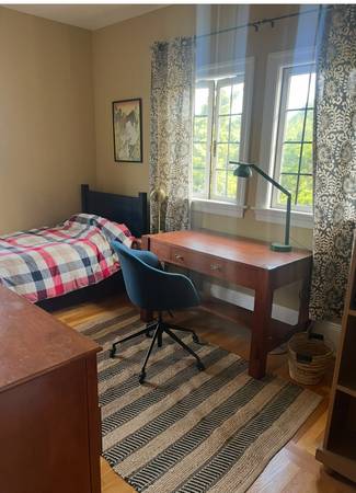 Listing photo 1 of 4