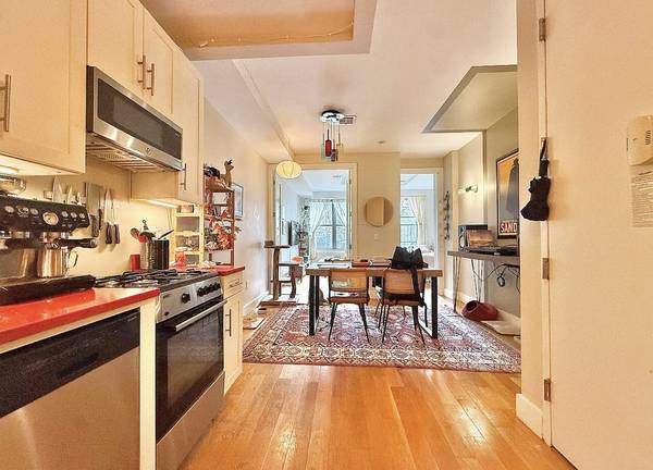 Listing photo 1 of 5