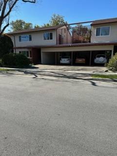 Listing photo 1 of 5