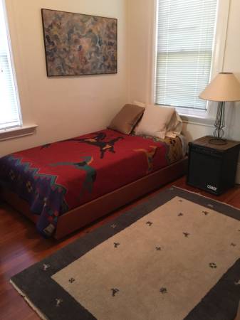Listing photo 1 of 5