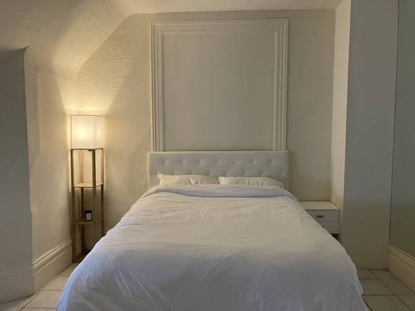 Listing photo 1 of 5