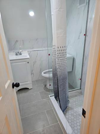 Listing photo 1 of 11