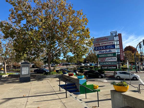 Listing photo 1 of 5