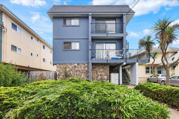 Listing photo 1 of 5