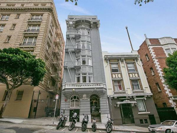 Listing photo 1 of 4