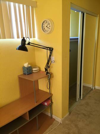 Listing photo 1 of 4