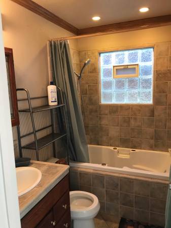 Listing photo 1 of 5