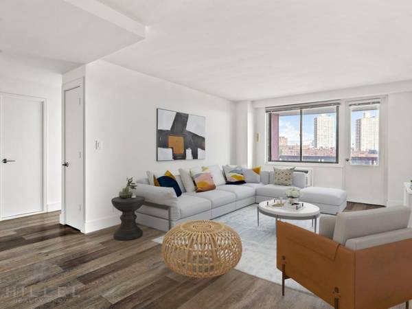 Listing photo 1 of 5