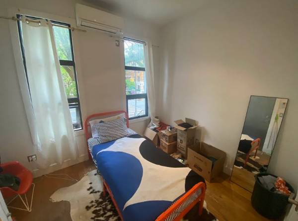 Listing photo 1 of 5