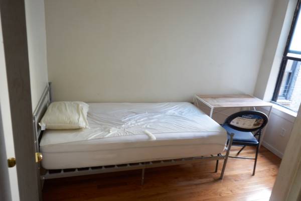 Listing photo 1 of 5