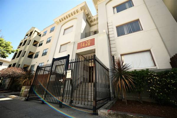 Listing photo 1 of 5