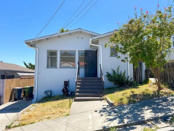 Listing photo 1 of 5